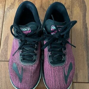 Brooks Women's Athletic Shoes in Pink and Black